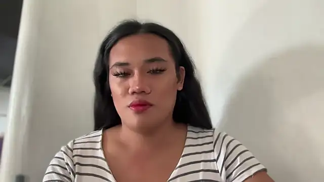 untouchable mia online show from 4, 11, 2025