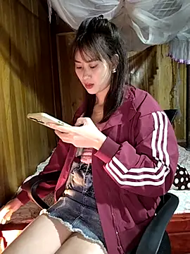 Em xinh01 online show from 21, 12, 2025