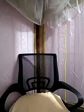 Em xinh01 online show from 10, 4, 2026