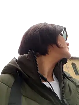 Piediniecollant online show from 14, 4, 2026