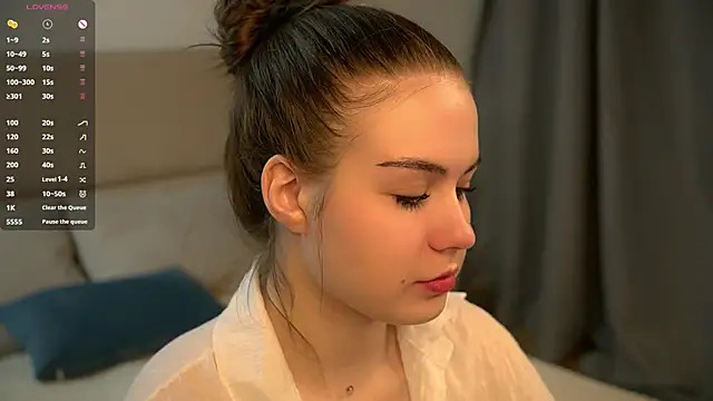 Snapshot of LoreeScialdone chatting on 15, 11, 2025 LoreeScialdone online show from 15, 11, 2025