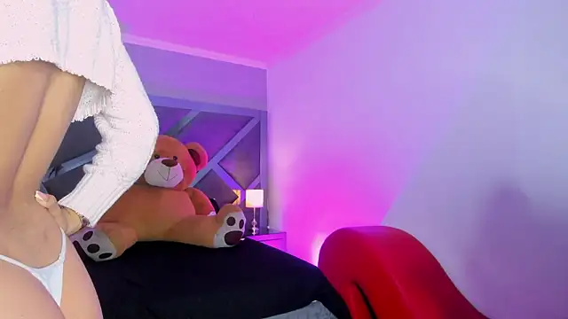  Sofiewild  online show from 4, 3, 2026