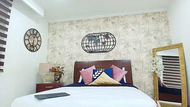 Marilyn Blakee online show from 11, 11, 2025