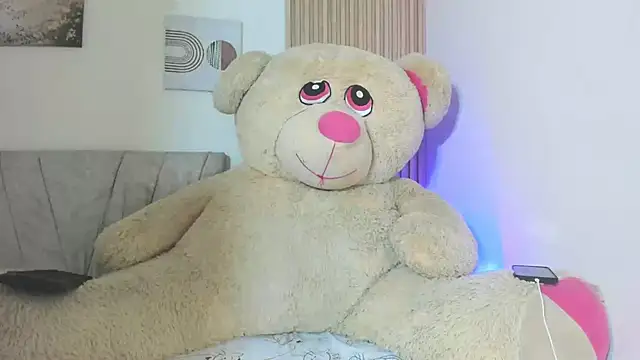 little emiily  online show from 14, 11, 2025