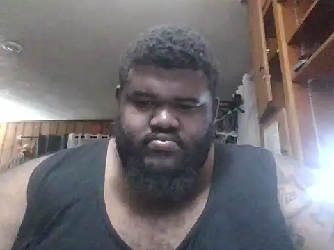 Snapshot of swolehammer chatting on 28, 10, 2025 swolehammer online show from 28, 10, 2025