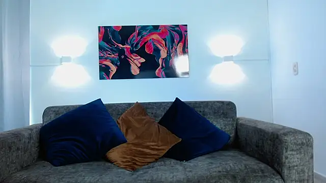 KamiSuarez online show from 13, 11, 2025