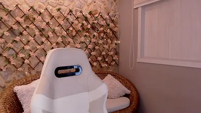 DakotaRussell  online show from 11, 1, 2026