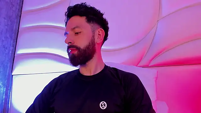 Snapshot of jackfoden01 chatting on 28, 11, 2025 jackfoden01 online show from 28, 11, 2025