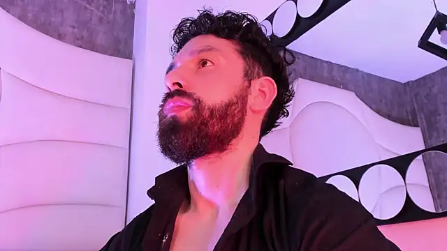 Snapshot of jackfoden01 chatting on 17, 12, 2025 jackfoden01 online show from 17, 12, 2025