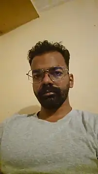 Snapshot of nithinrr chatting on 2, 11, 2025 nithinrr online show from 2, 11, 2025