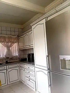 Snapshot of ThickLeeyanaXX chatting on 28, 11, 2025 ThickLeeyanaXX online show from 28, 11, 2025