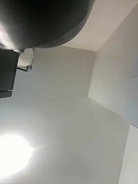 triquetteAUrdv online show from 28, 10, 2025