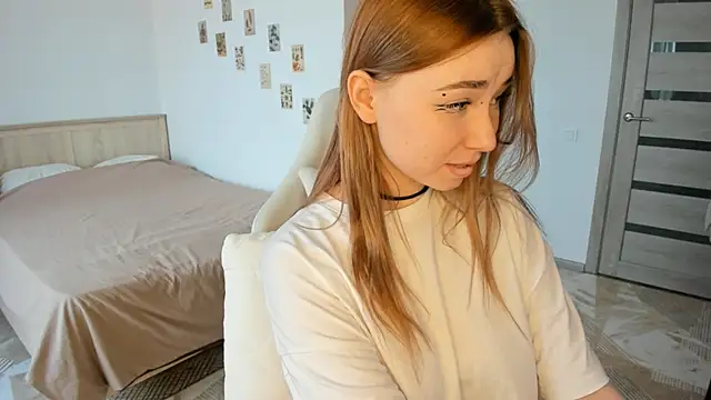 Snapshot of Angella_Mills chatting on 10, 11, 2025 Angella Mills online show from 10, 11, 2025