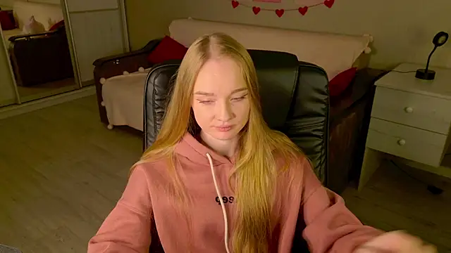 Shawty Mia online show from 13, 11, 2025