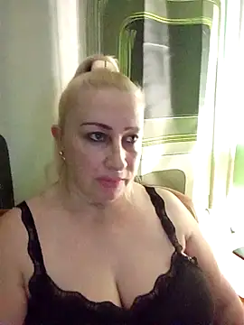 Snapshot of Esenia505 chatting on 1, 12, 2025 Esenia505 online show from 1, 12, 2025