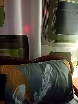 Snapshot of Esenia505 chatting on 6, 1, 2026 Esenia505 online show from 6, 1, 2026