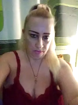 Snapshot of Esenia505 chatting on 7, 1, 2026 Esenia505 online show from 7, 1, 2026