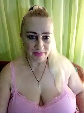 Snapshot of Esenia505 chatting on 18, 1, 2026 Esenia505 online show from 18, 1, 2026