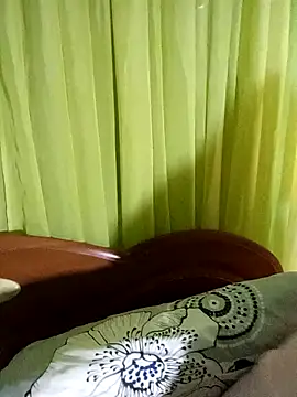 Snapshot of Esenia505 chatting on 20, 2, 2026 Esenia505 online show from 20, 2, 2026