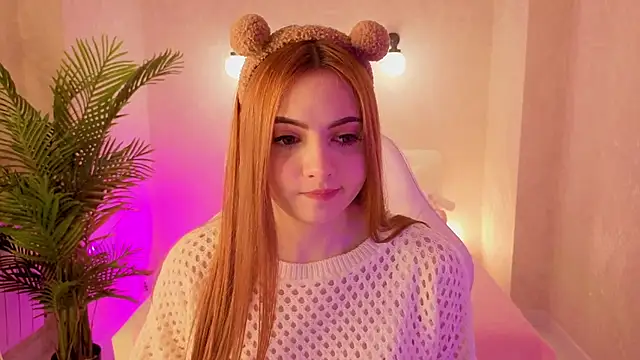 Daniela Saules online show from 15, 11, 2025