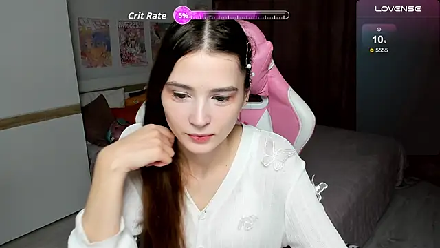 Hana Flo  online show from 5, 12, 2025