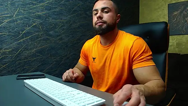 HayesWood online show from 8, 11, 2025