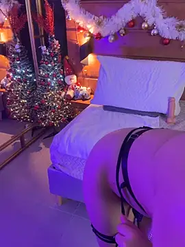 milena kiitty online show from 15, 12, 2025