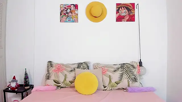 julialex  online show from 4, 12, 2025