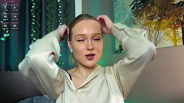 VanessaLightDiamond online show from 9, 11, 2025