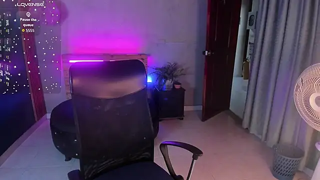 Snapshot of kane_del_toro chatting on 25, 11, 2025 kane del toro online show from 25, 11, 2025