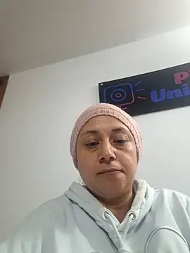 Caroline belle online show from 8, 11, 2025