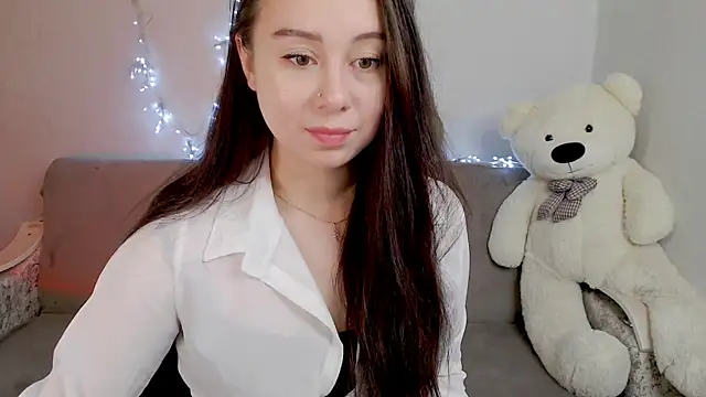 Snapshot of WOWalina chatting on 30, 10, 2025 WOWalina online show from 30, 10, 2025