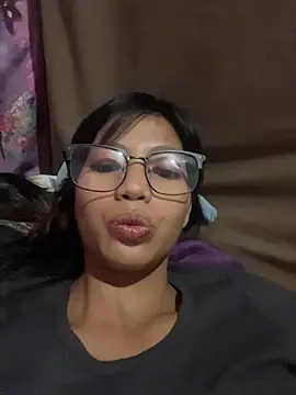 Snapshot of hottiebabe23 chatting on 11, 11, 2025 hottiebabe23 online show from 11, 11, 2025