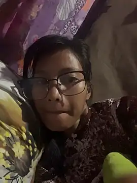 Snapshot of hottiebabe23 chatting on 15, 11, 2025 hottiebabe23 online show from 15, 11, 2025