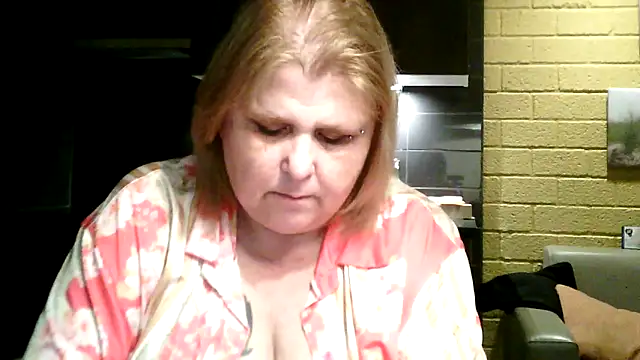 Sylviastar46 online show from 7, 3, 2026