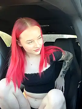 Snapshot of kimkatyrides chatting on 23, 11, 2025 kimkatyrides online show from 23, 11, 2025