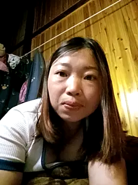 Snapshot of julybe chatting on 3, 5, 2026 julybe online show from 3, 5, 2026