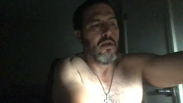 Snapshot of ezrah23 chatting on 8, 4, 2026 ezrah23 online show from 8, 4, 2026