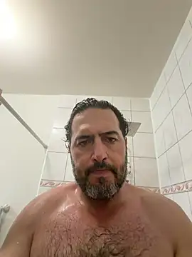ezrah23 online show from 1, 8, 2026