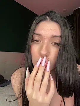 Kattyschwarz online show from 29, 11, 2025