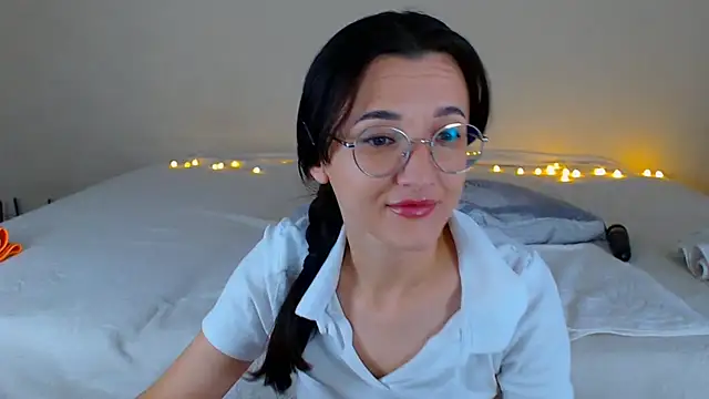 Snapshot of Dorotty_ chatting on 2, 11, 2025 Dorotty online show from 2, 11, 2025