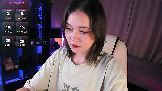 Snapshot of MistyLovia chatting on 6, 11, 2025 MistyLovia online show from 6, 11, 2025