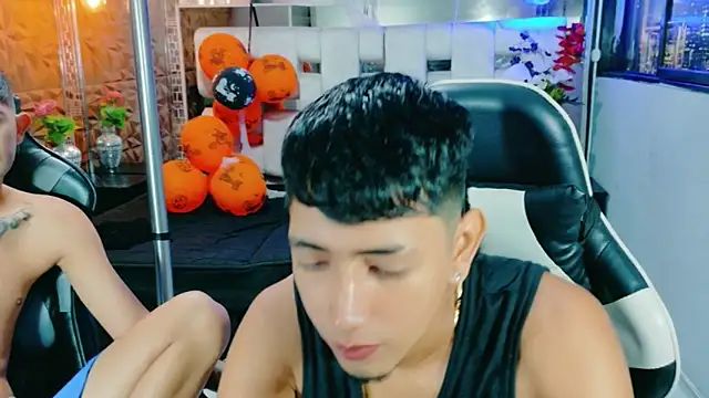 darwinandbrayann online show from 1, 11, 2025