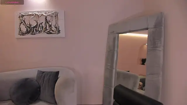 BellaConnorX online show from 7, 11, 2025