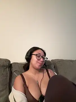 minha baby online show from 14, 12, 2025