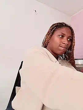 EvonyFoxxx online show from 14, 6, 2026