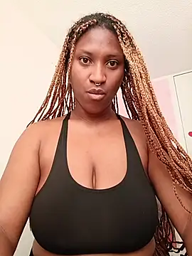 EvonyFoxxx online show from 12, 7, 2026