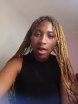 EvonyFoxxx online show from 13, 7, 2026