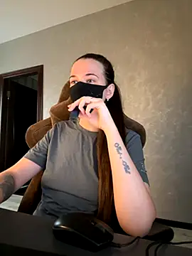 ZlatoslavaLo online show from 12, 11, 2025