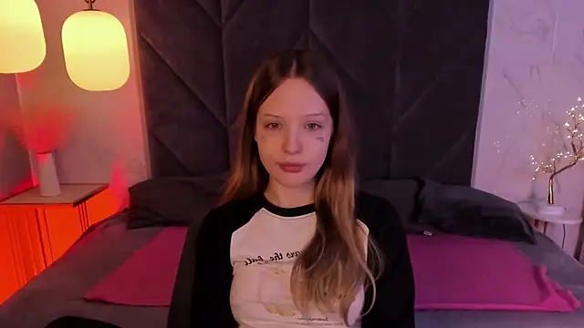 Snapshot of Iris_Fresh chatting on 5, 12, 2025 Iris Fresh online show from 5, 12, 2025